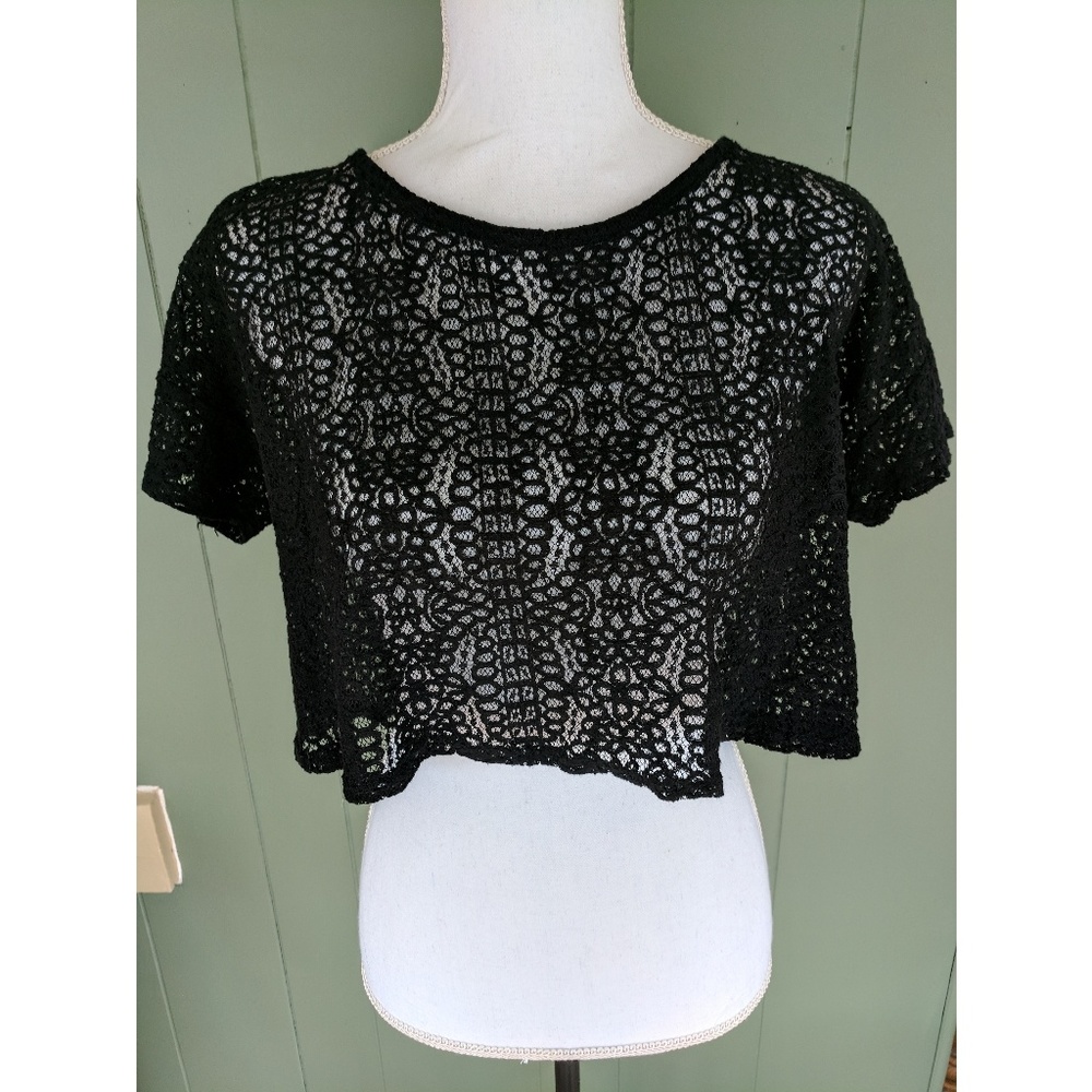 ❗ Last Chance ❗ Blanc Noir Lace / Crochet Crop Top